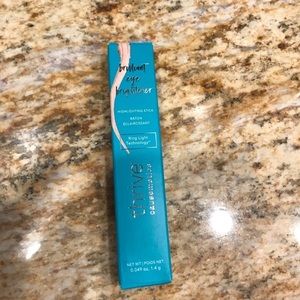 Thrive causemetics brilliant eye brightener